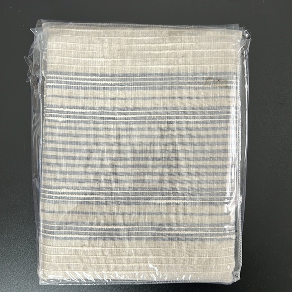 SINGLE Rizzy Home Mackie Standard Linen Sham - Picture 5 of 5